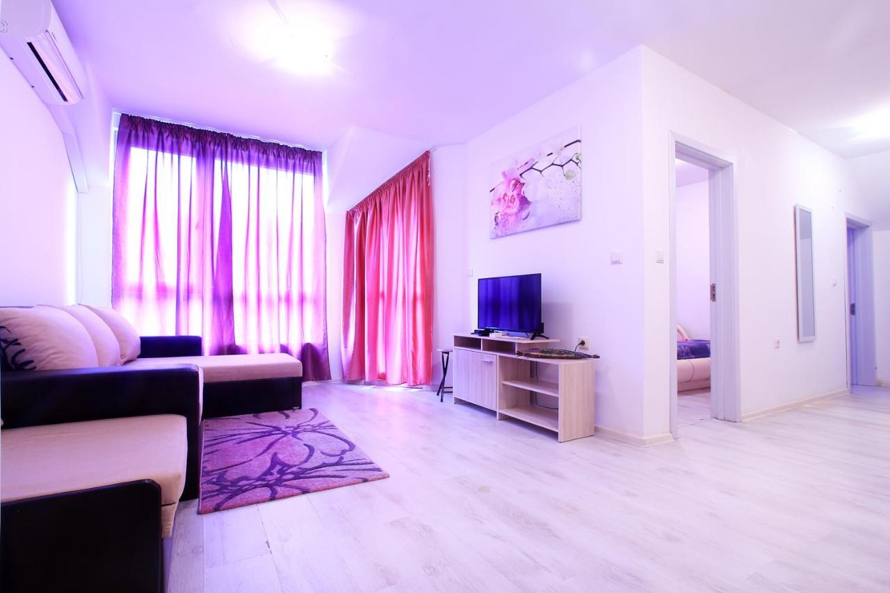 Modern Delux Apartments In Flowers&Pool Private Complex Balchik Exterior photo